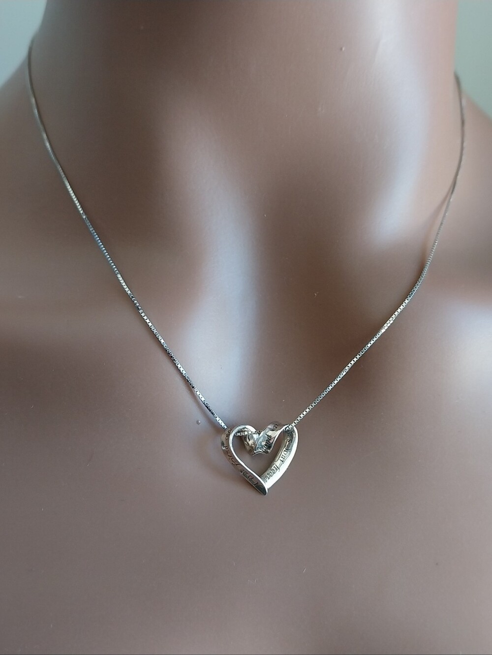 Sterling Silver Heart Pendant Necklace - Silver - Picture 8 of 12